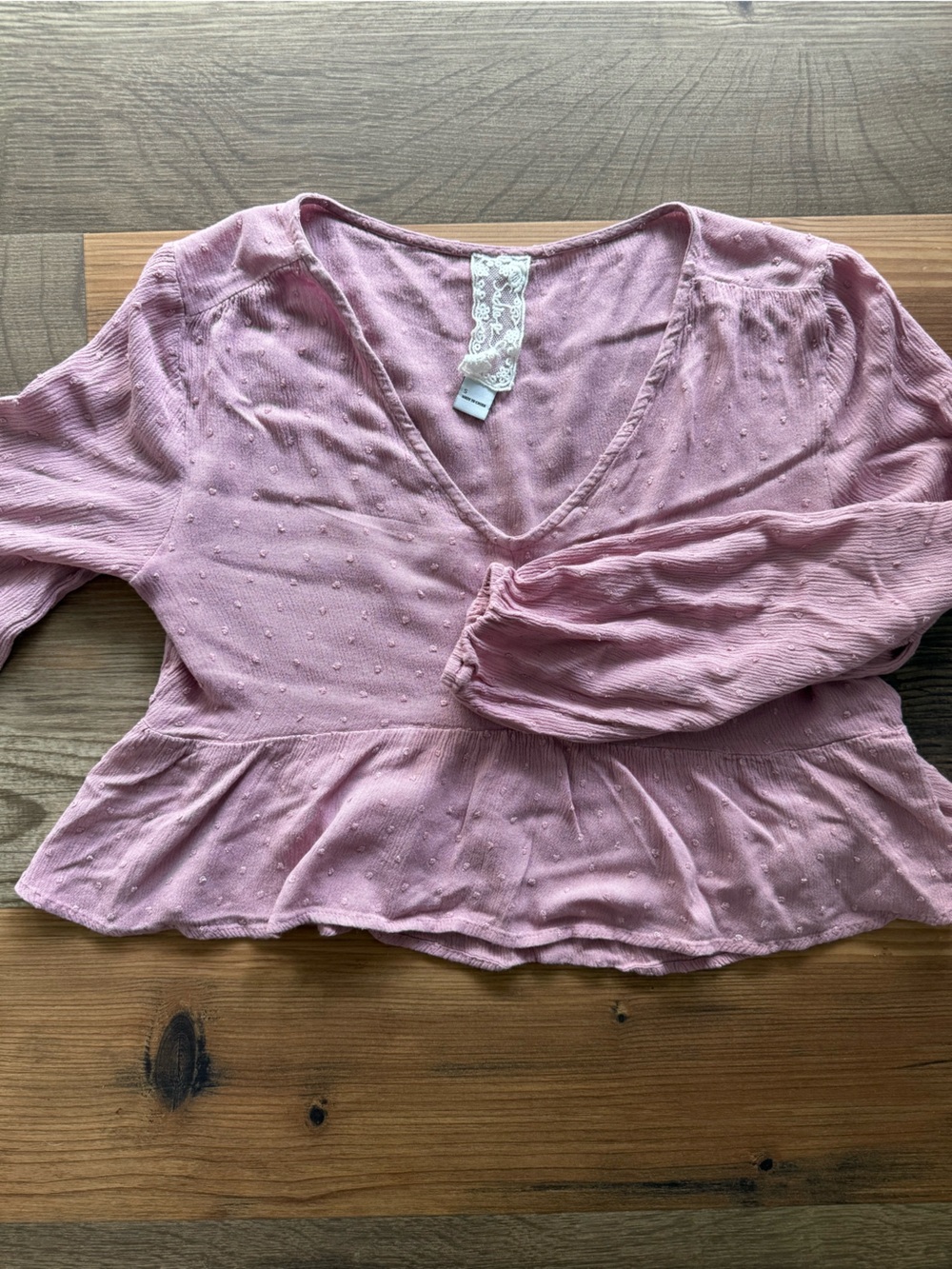 Sadie&Sage Womens S Swiss Dot Puff Sleeve Top Soft Ruffle Neckline Cottage Fairy